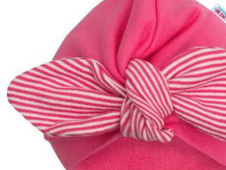 Dievčenská čiapočka turban New Baby For Girls stripes. Príjemná na dotyk a krásne sedí na hlavičke.