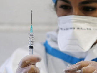 V Poľsku zaočkovali proti koronavírusu už takmer 338 000 ľudí