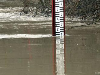 Meteorológovia upozorňujú na povodne i nízke teploty