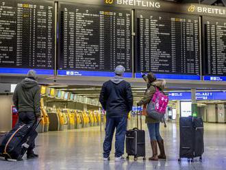 Seehofer: Nemecko zvažuje pozastavenie medzinárodných letov