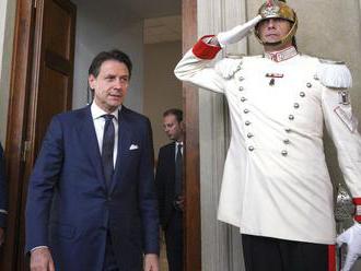Taliansky premiér Conte podá v utorok demisiu