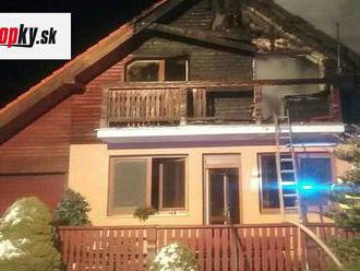 Rodinný dom na Liptove v plameňoch: Hasiči museli rýchlo zasahovať, domáci sú udalosťou zdecimovaní