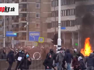 KORONAVÍRUS VIDEO Demonštrácie proti reštrikciám v Holandsku sprevádzali násilnosti