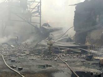 Počet obetí požiaru v továrni na výrobu výbušnín v Rusku vzrástol na 16