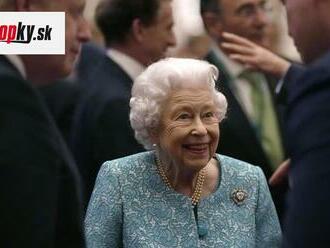 Kráľovná Alžbeta II. nepocestuje na návštevu do Severného Írska: Lekári jej radia odpočívať