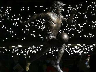 Neapol ukázal sochu Maradonu, potom sfúkol Lazio. Lobotka odohral celý zápas
