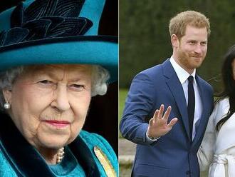 Pozadie odchodu Harryho a Meghan odhalené: Má v tom prsty kráľovná?!