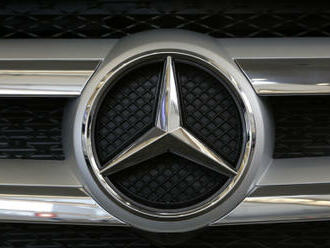 Mercedes-Benz stáhl v Číně reklamu, veřejnost kritizovala zobrazování Asiatů