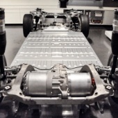 Ceny Li-Ion baterií pro EV klesly na $132 za kWh, chvíli možná nebude lépe