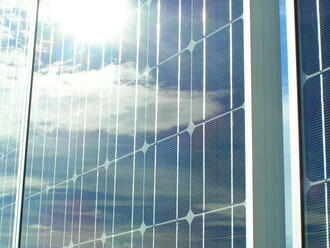 Solární panely je třeba začít recyklovat, než nás zavalí
