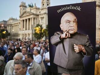 Maďarská opozícia v prieskume tesne vedie pred vládnym Fideszom