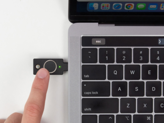 USB kľúč so snímačom prstov zjednoduší prístup do chránených aplikácií