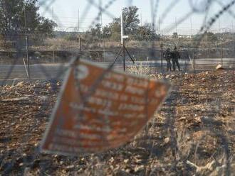 Mladý Palestínčan autom vrazil do izraelského vojenského stanovišťa