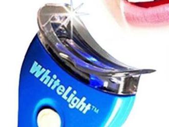 Dosiahnite žiarivo biely úsmev s bieliacim prostriedkom White Light na zuby.