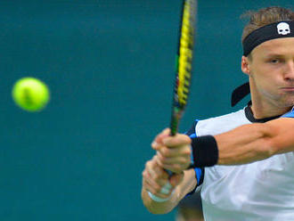 Kovalík si semifinále turnaja ATP nezahrá, s kvalifikantom uhral len tri gemy