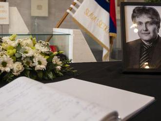 Pohreb Ľubomíra Petráka: Rozlúčiť sa prišli viacerí kolegovia