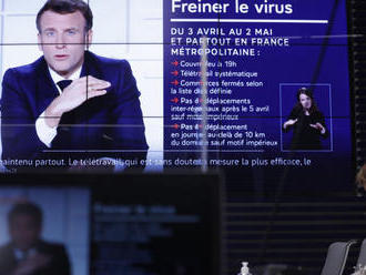Macron: Francúzsko zavedie prísnejšie epidemiologické obmedzenia