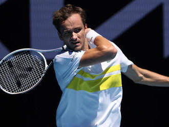 Medvedev v Miami ako turnajová jednotka nezaváhal, postupuje aj Sinner