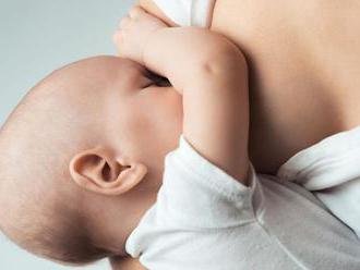 Výskum: Dojčiace matky neprenášajú koronavírus na bábätká