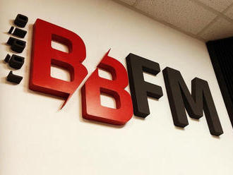 BB FM rádio už pripravuje moderátorov, stanicu bude identifikovať hlas Michala Ďuriša
