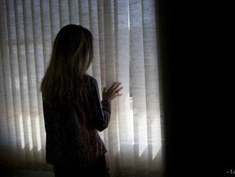 Ženy sa dopúšťajú domáceho násilia najmä na vlastných deťoch