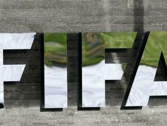 FIFA potrestala Angers a FC Paríž zákazom prestupov
