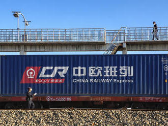 Čínsky export aj import v marci výrazne stúpli