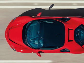 Vítejte v Absurdistánu, na koupi Ferrari za 11 milionů je možné získat státní dotaci