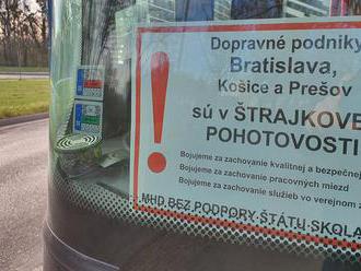 V Bratislave a Košiciach štrajkujú vodiči hromadnej dopravy