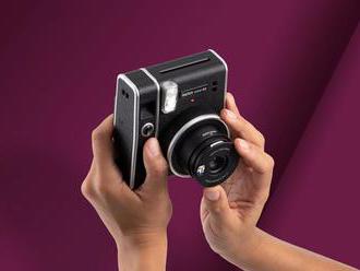 Fujifilm predstavil retro foťák s vlastnou tlačiarňou fotiek