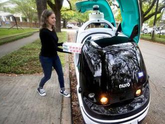 V Houstone doručuje zákazníkom pizzu robotické auto