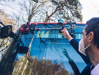 Po Bratislave začal jazdiť inteligentný autobus