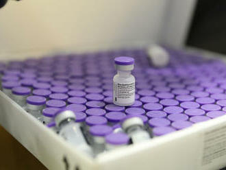 Čoskoro môžu očkovať aj staršie deti, Pfizer naznačil dátum