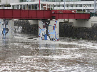 Po vydatném dešti se na řadě míst v Česku rozlily řeky