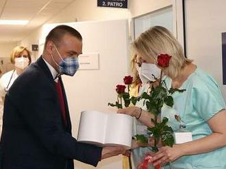 Sestry plzeňské fakultní nemocnice dostaly k svátku srdce