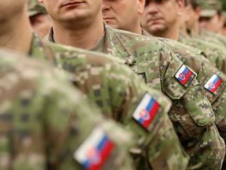 Eurobarometer: Armáde dôveruje 65 percent Slovákov, vláde len štvrtina
