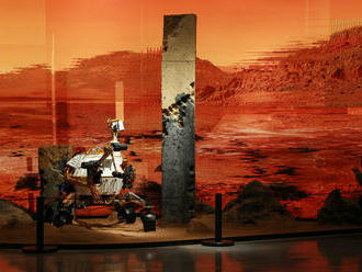 Čínske robotické vozítko Ču-Žung prvýkrát vyšlo na povrch Marsu