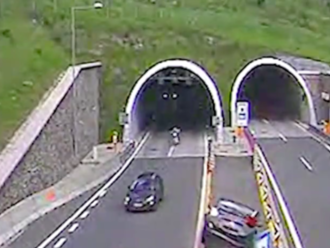 Video: Z týchto nehôd v slovenských tuneloch behá mráz po chrbte