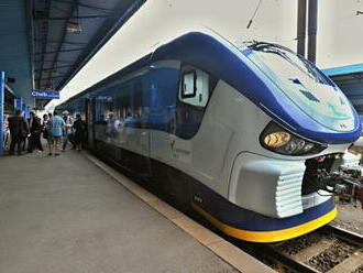 Regionální vlaky začnou dnes jezdit podle letního jízdního řádu