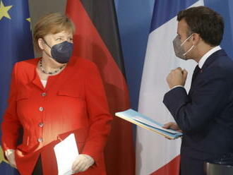 Merkelová: EU by měla udržet dialog s Ruskem navzdory rozdílným názorům
