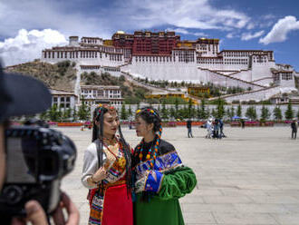 V Tibetu bují turismus, což představuje riziko pro památky a přírodu