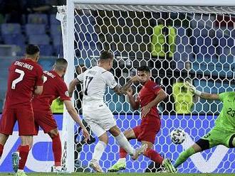 Itálie otevřela Euro výhrou 3:0 nad Tureckem, první gól turnaje byl vlastní
