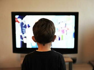 Odložená sledovanost TV se v květnu snížila. Pandemické rekordy skončily