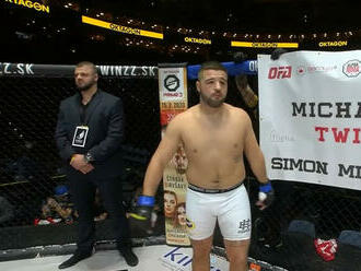 Po tornáde sa pomôcť na Moravu vybral aj zápasník MMA Simon Michálek