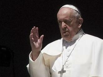 Pápež poďakoval kňazovi, ktorý pracuje s ľuďmi z komunity LGBTQ: Silné slová