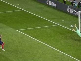 Internet zabáva fanúšikov: Čo sa dialo pred penaltou Mbappého?