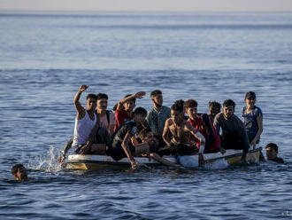 Loď Ocean Viking zachránila v sobotu zo Stredozemného mora 175 ľudí