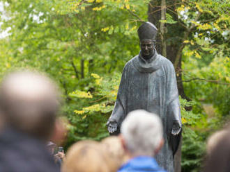 Vlašimský park zdobí socha kardinála Jana Očka