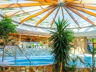 Liečebný pobyt v Hoteli Flóra - Dudince s neobmedzenými bazénmi, až 4 procedúrami + plná penzia.