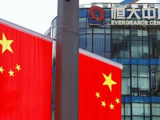 Čínský realitní kolos Evergrande se dál potápí. Zahraničním investorům nezaplatil miliardové výnosy z dluhopisů